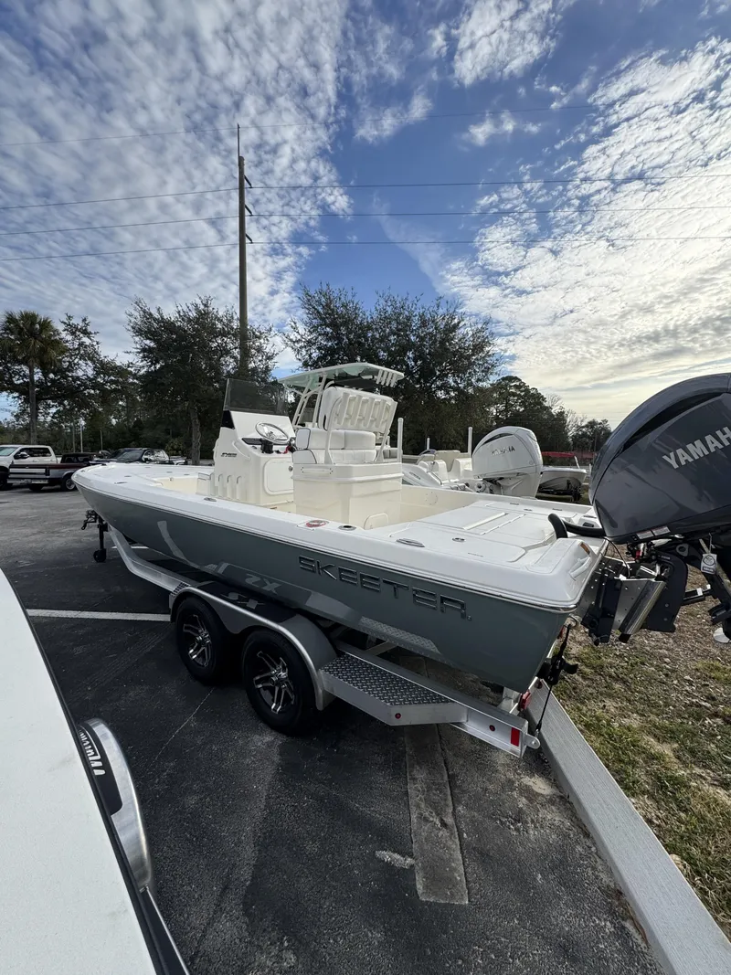 Slide: The Image of Skeeter SX Series SX241 2026 - 27