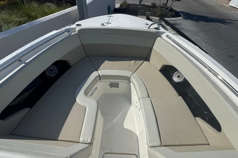 Slide: The Image of Manufacturer Provided Image: Top view layout of 2023 Boston Whaler 240 Vantage boat. - 17