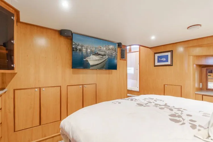 Slide: The Image of 2002 Mikelson 70 Sportfisher - Image 23 - 23