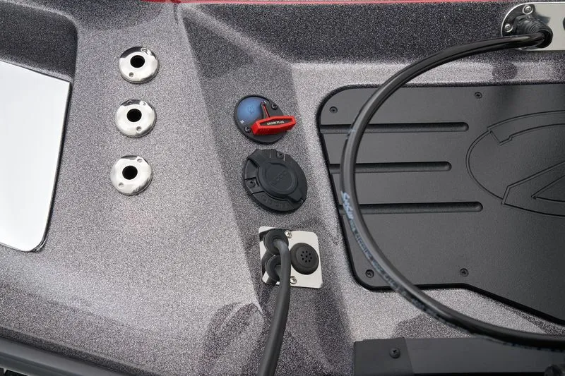 Slide: The Image of Ranger Z500 Series Z519R 2026 - 13