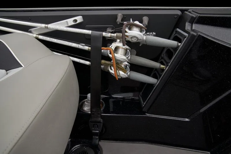 Slide: The Image of Ranger Z500 Series Z519R 2026 - 8