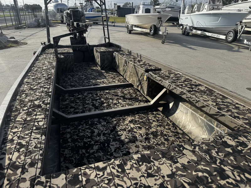 Slide: The Image of Gator Trax 18x52 2006 - 11