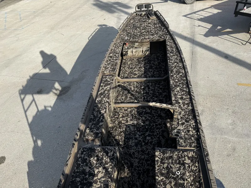 Slide: The Image of Gator Trax 18x52 2006 - 14