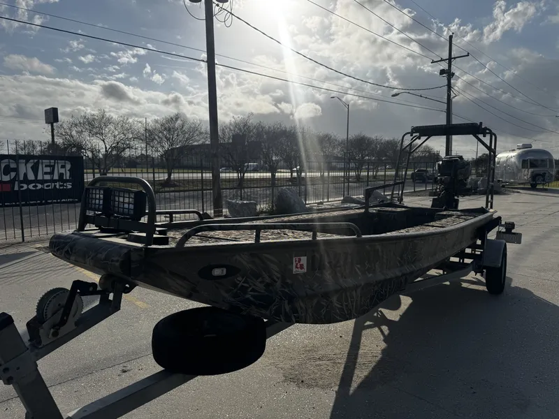 Slide: The Image of Gator Trax 18x52 2006 - 3