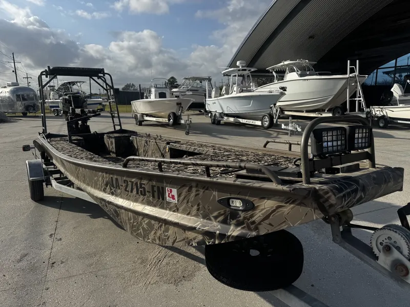 Slide: The Image of Gator Trax 18x52 2006 - 4