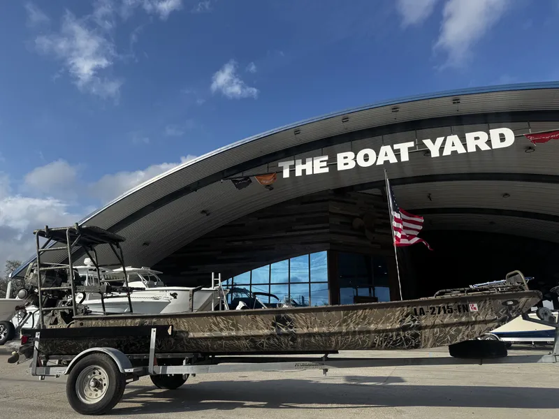 Slide: The Image of Gator Trax 18x52 2006 - 7