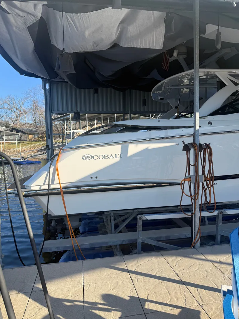 Slide: The Image of Cobalt A40 2015 - 4