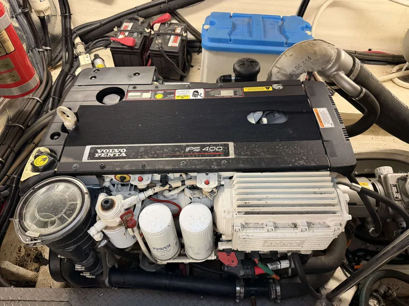 Slide: The Image of Regal 42 Sport Coupe 2013 - 35