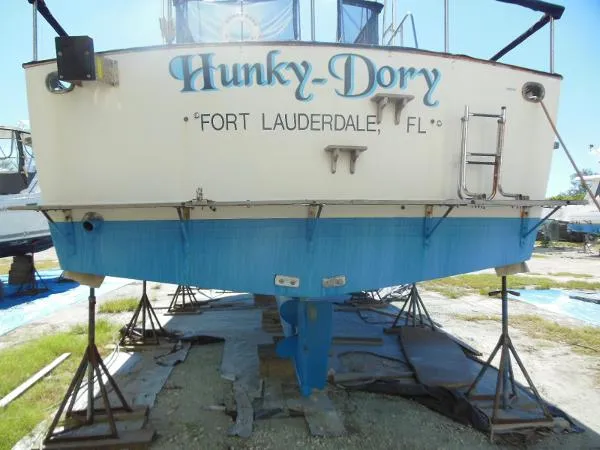 Slide: The Image of Albin AFT CABIN TRAWLER 1980 - 4