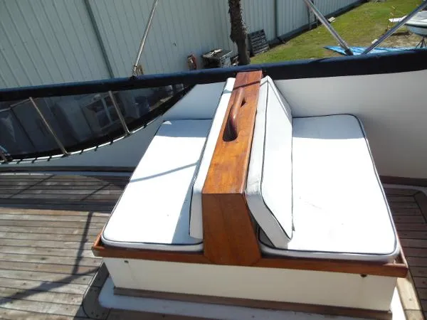 Slide: The Image of Albin AFT CABIN TRAWLER 1980 - 8