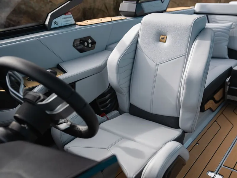 Slide: The Image of Nautique Super Air Nautique G23 2026 - 9