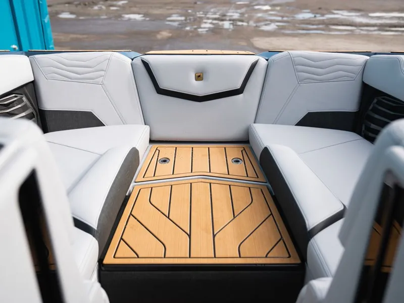Slide: The Image of Nautique Super Air Nautique G23 2026 - 8