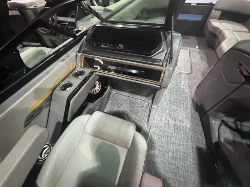 Slide: The Image of San Pan 2500ULW 2026 - 6