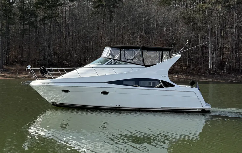 The Image of Carver 36 Mariner 2005 - 1