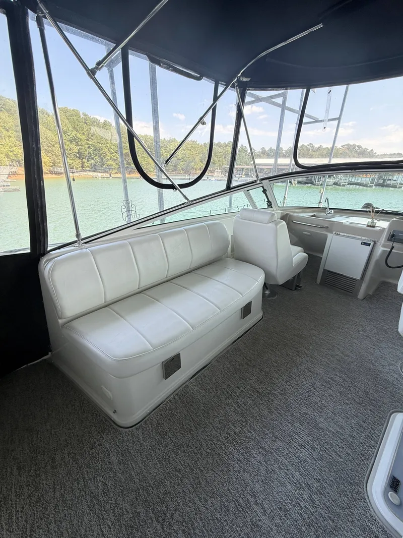 Slide: The Image of Carver 36 Mariner 2005 - 12