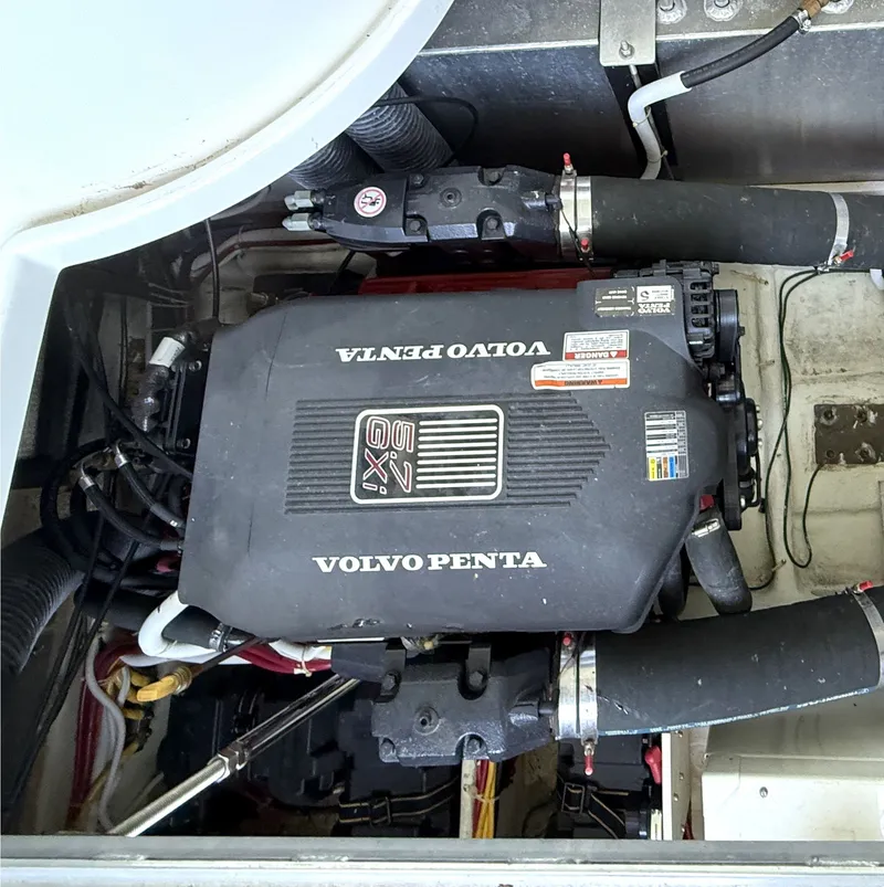 Slide: The Image of Carver 36 Mariner 2005 - 34