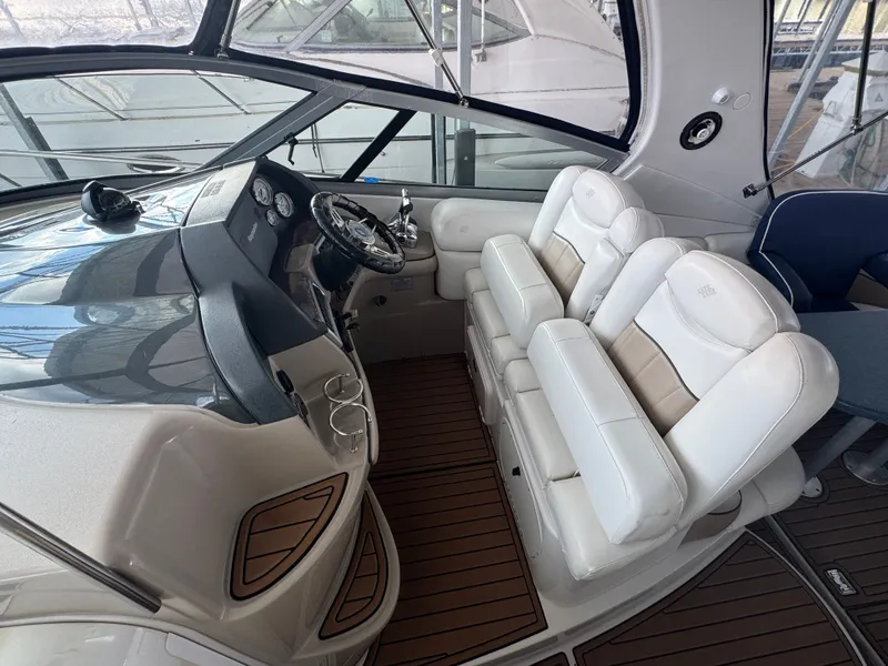 Slide: The Image of Four Winns 348 Vista 2006 - 18