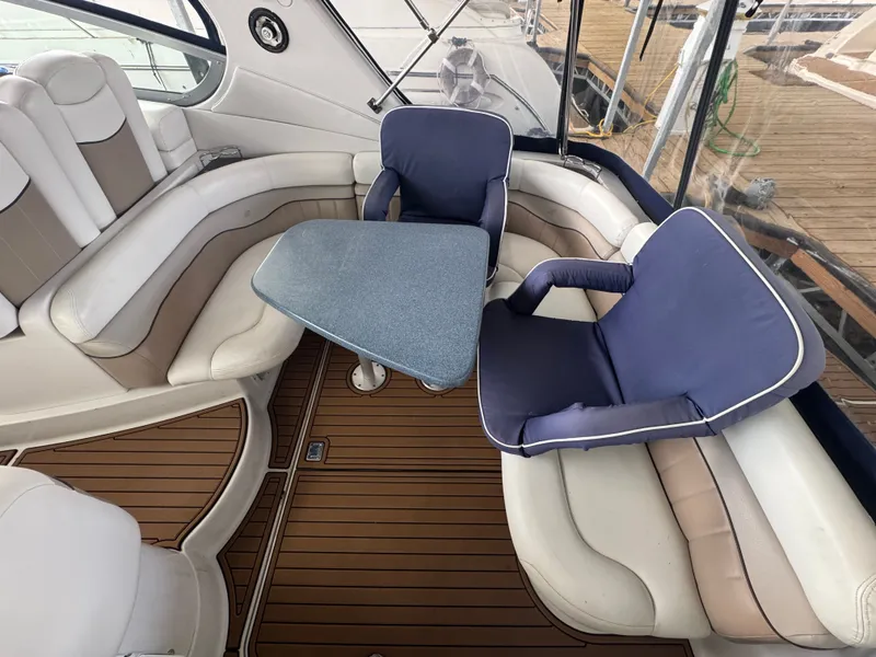 Slide: The Image of Four Winns 348 Vista 2006 - 19