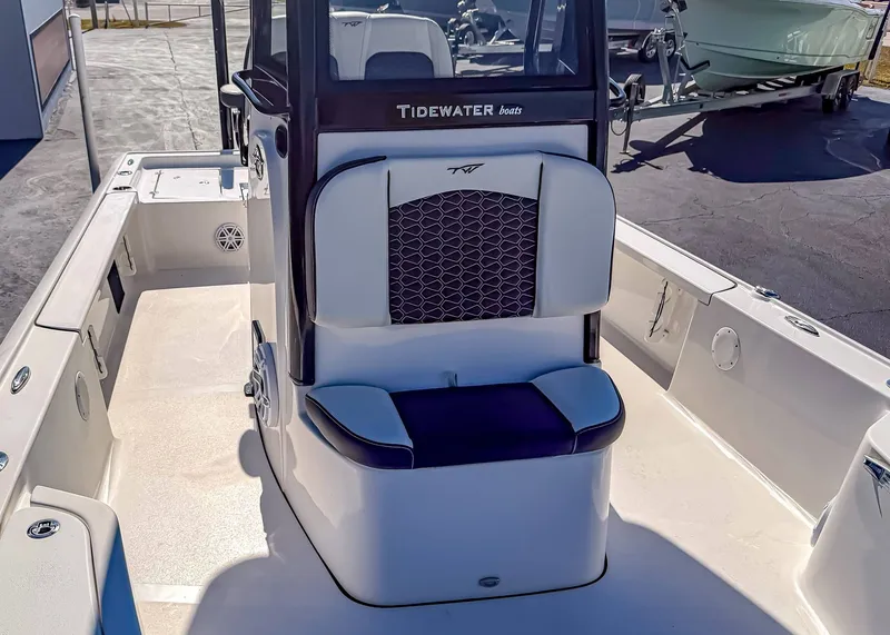 Slide: The Image of Tidewater 2410 Bay Max 2024 - 13