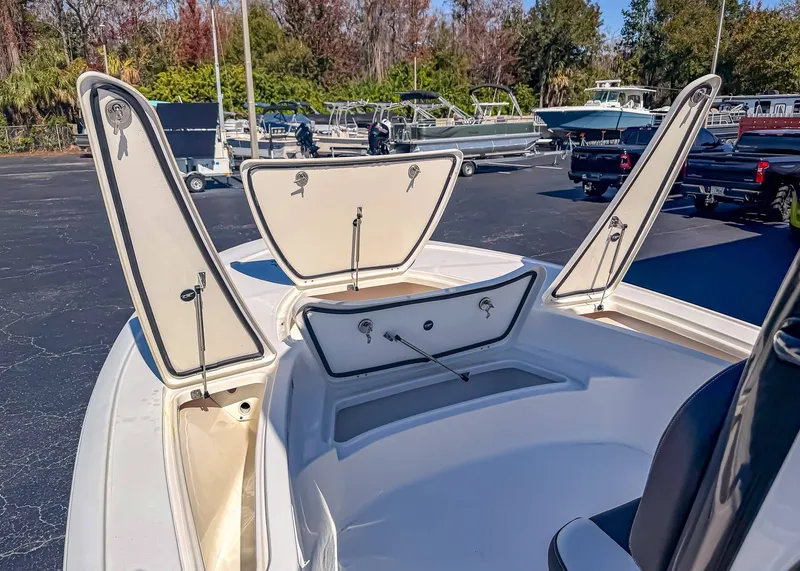 Slide: The Image of Tidewater 2410 Bay Max 2024 - 16