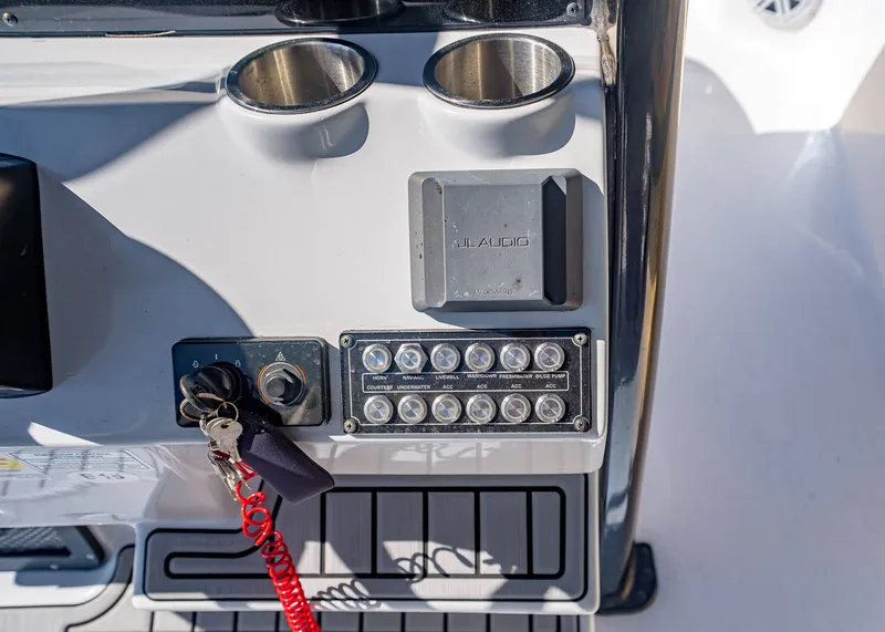 Slide: The Image of Tidewater 2410 Bay Max 2024 - 17