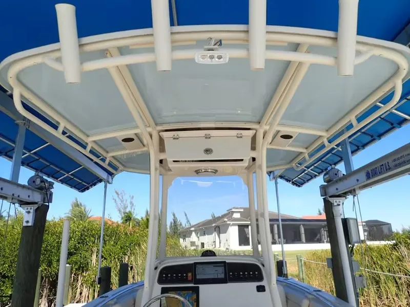 Slide: The Image of Grady-White Fisherman 236 2019 - 6