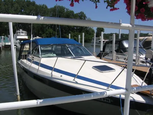 Slide: The Image of Chris-Craft 336 Commander 1985 - 2