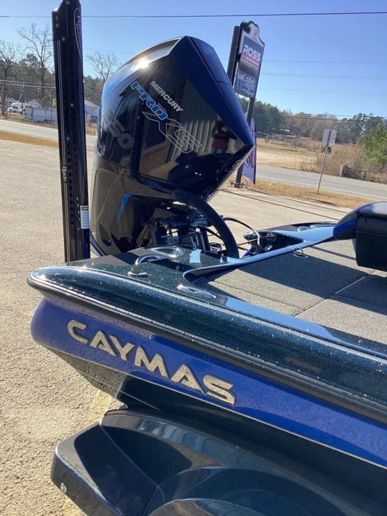 Slide: The Image of Caymas CX 21 PRO 2020 - 13