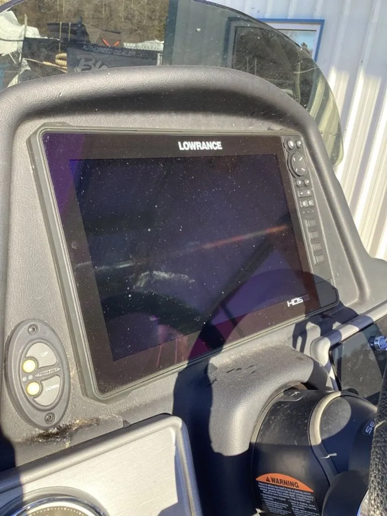 Slide: The Image of Caymas CX 21 PRO 2020 - 32