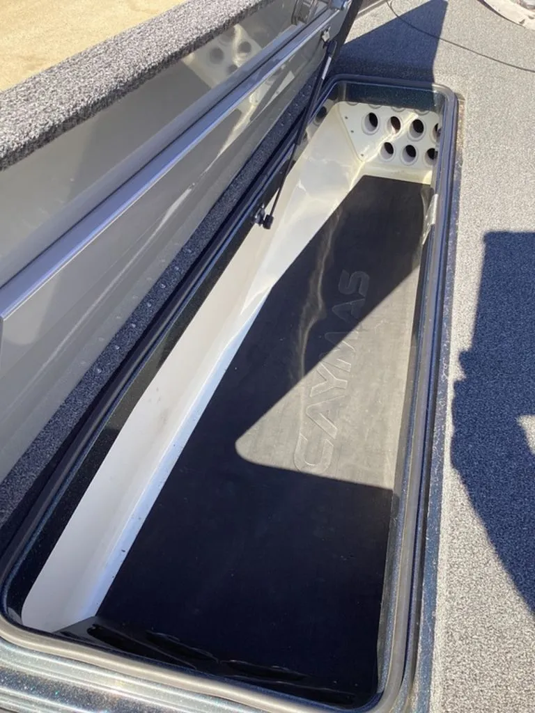 Slide: The Image of Caymas CX 21 PRO 2020 - 41