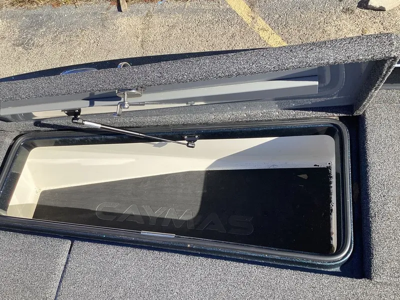 Slide: The Image of Caymas CX 21 PRO 2020 - 46