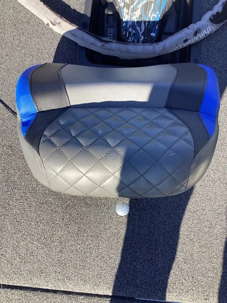 Slide: The Image of Caymas CX 21 PRO 2020 - 48