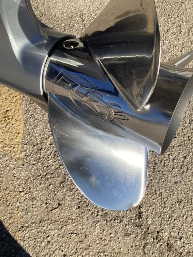 Slide: The Image of Caymas CX 21 PRO 2020 - 52