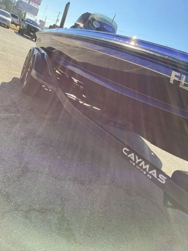 Slide: The Image of Caymas CX 21 PRO 2020 - 7