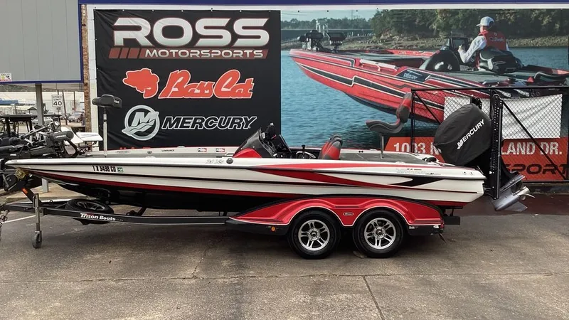 The Image of Triton 21XS 2014 - 1