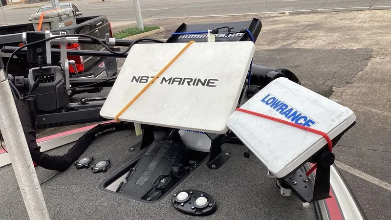 Slide: The Image of Triton 21XS 2014 - 11