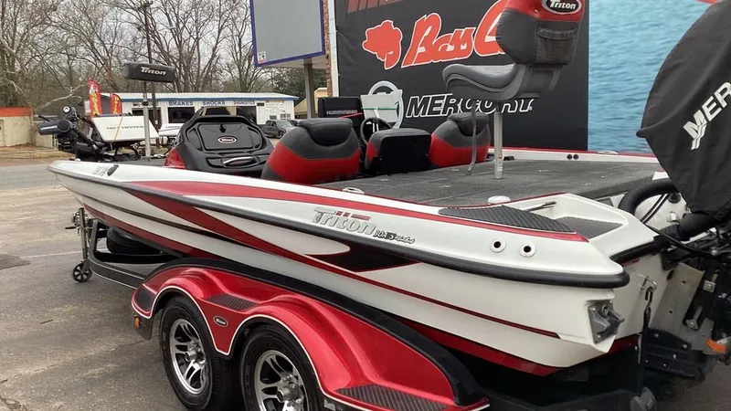 Slide: The Image of Triton 21XS 2014 - 5