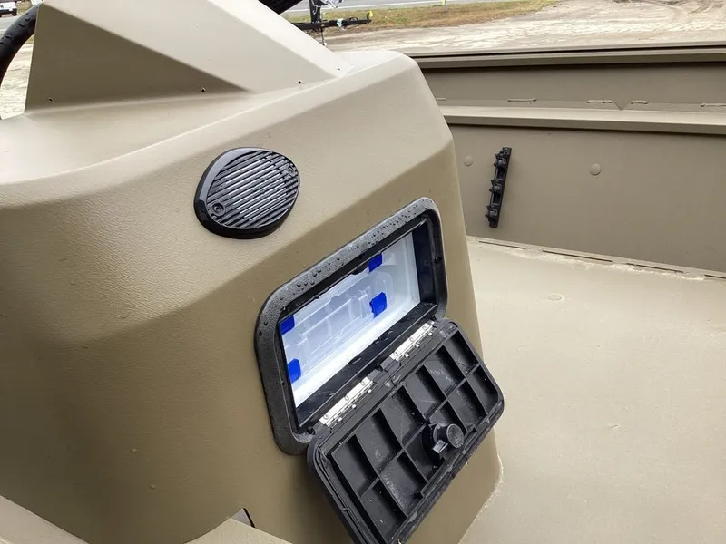 Slide: The Image of G3 Gator Tough 18 SC 2026 - 10