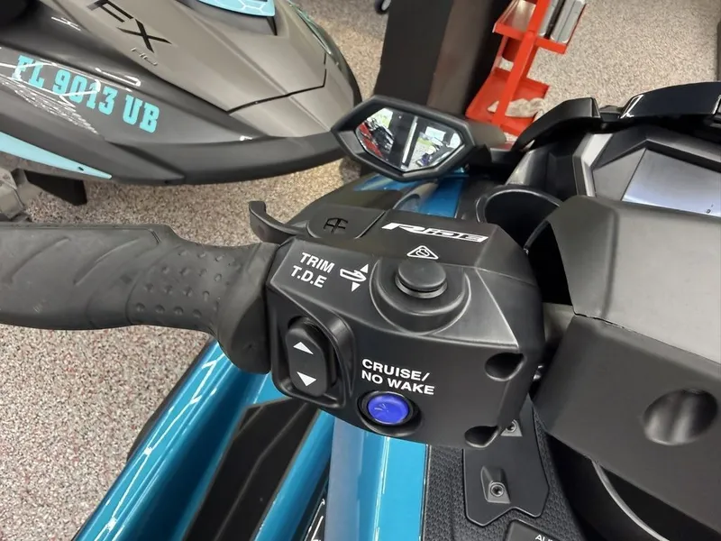 Slide: The Image of Yamaha FX Cruiser SVHO® 2026 - 16