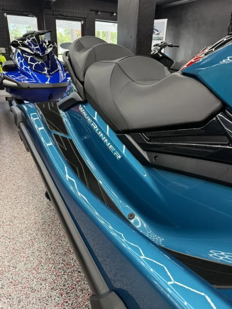 Slide: The Image of Yamaha FX Cruiser SVHO® 2026 - 6