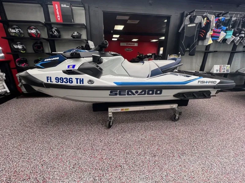 Slide: The Image of Sea-Doo Fish Pro™ Sport 170 iBR, iDF and Audio 2022 - 2