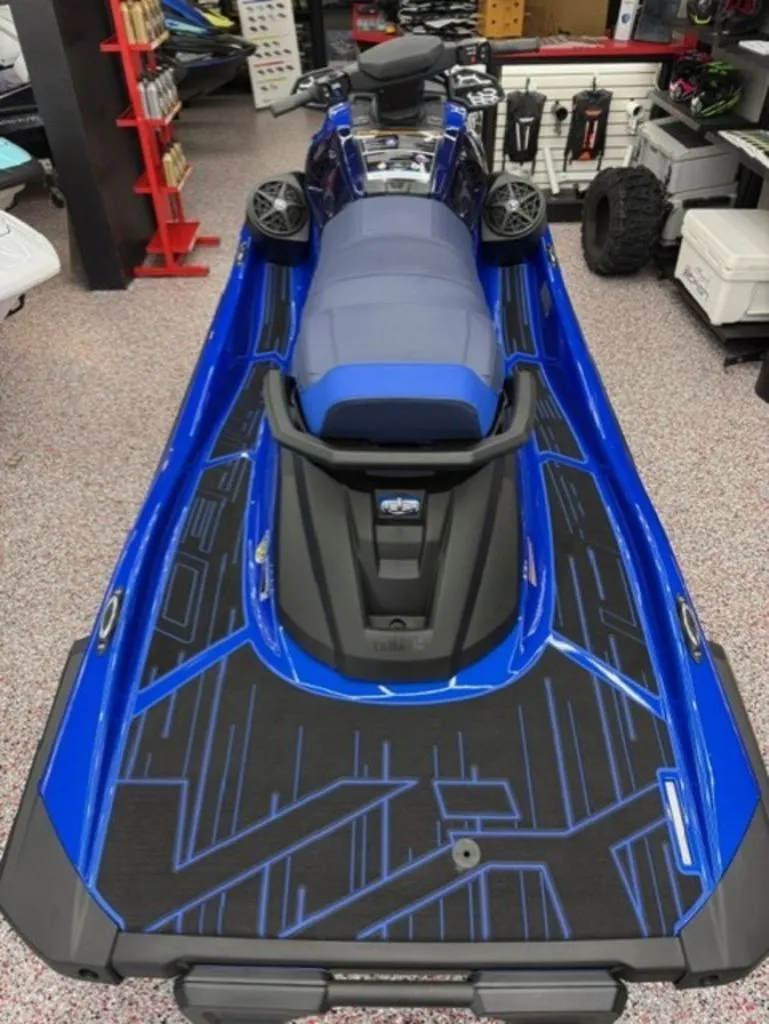 Slide: The Image of Yamaha VX® Limited 2026 - 6