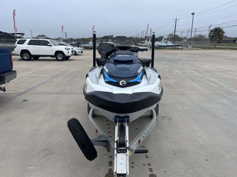 Slide: The Image of Sea-Doo FISH PRO 2021 - 5