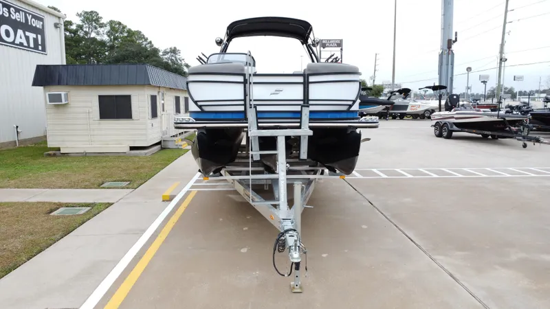 Slide: The Image of Starcraft MX23Q 2021 - 9