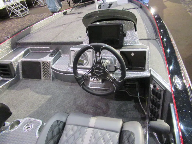 Slide: The Image of Caymas CX 201 PRO 2027 - 7