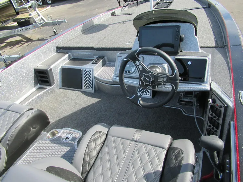 Slide: The Image of Caymas CX 201 PRO 2027 - 5