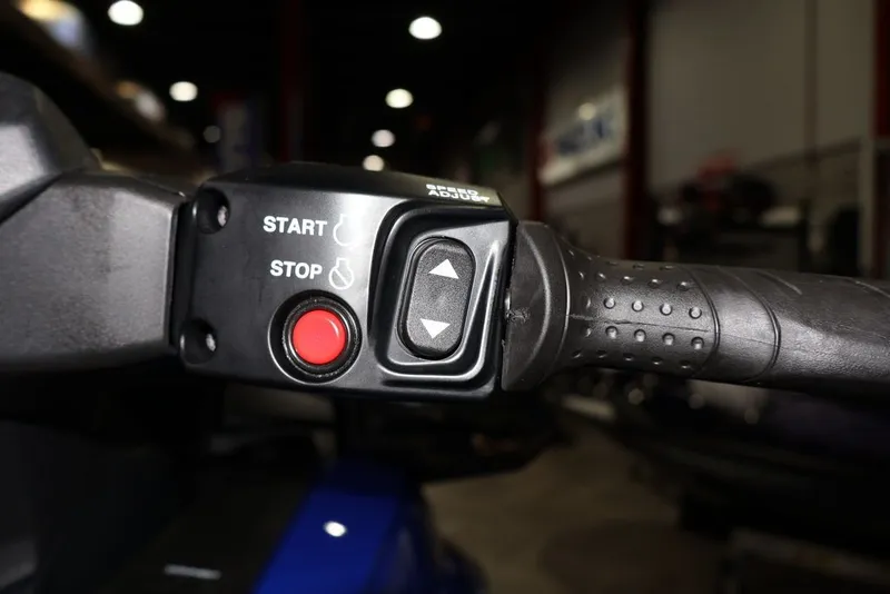 Slide: The Image of Yamaha VX® Limited HO 2026 - 12