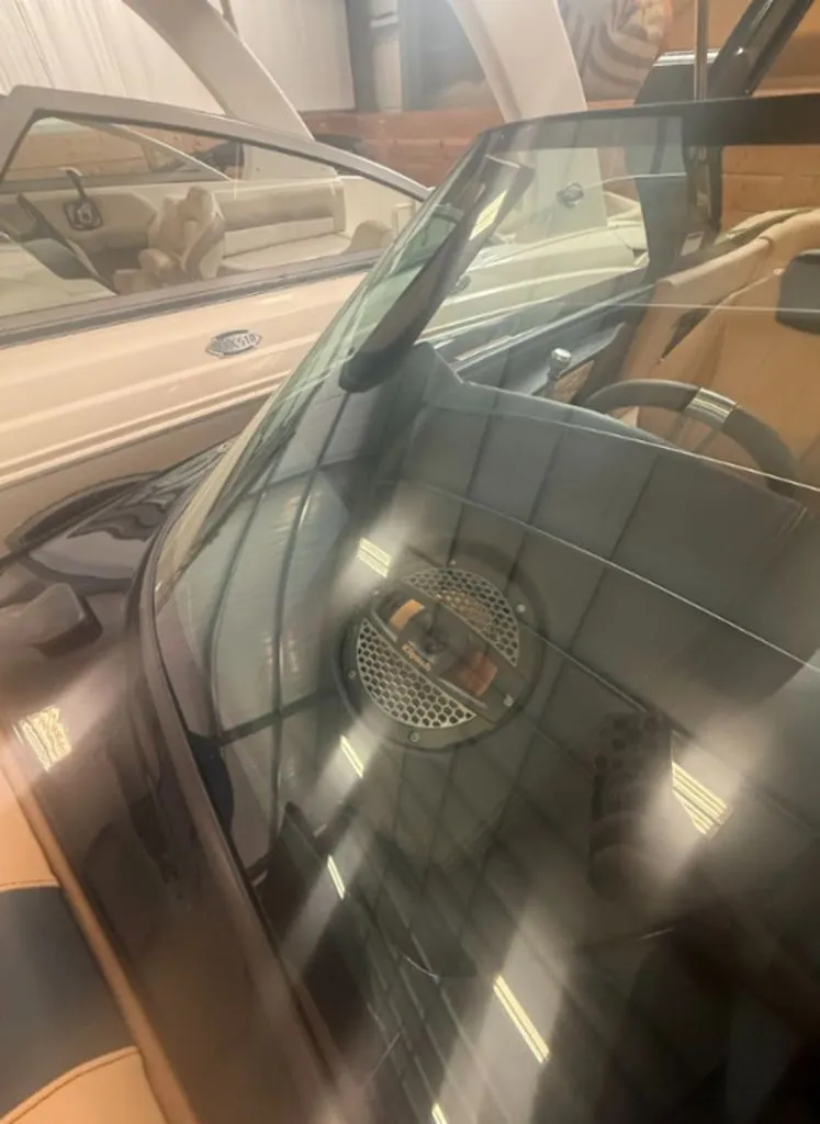 Slide: The Image of MasterCraft X22 2023 - 17