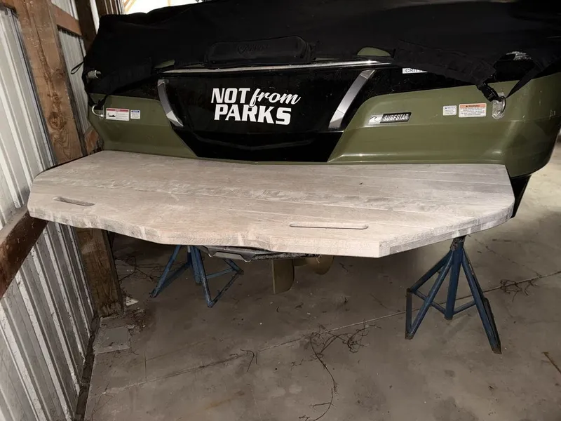 Slide: The Image of MasterCraft X22 2023 - 5