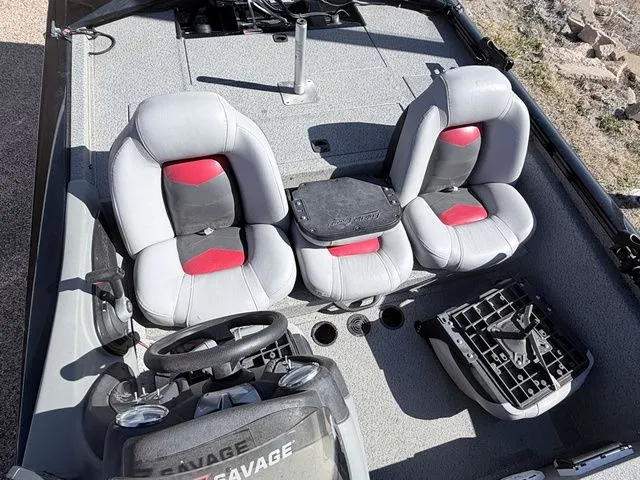 Slide: The Image of Tracker PRO 175 TXW 2016 - 10